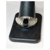 Silver black onyx Stone ring. Marked 925 Size 13.