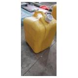 Igloo kert jug , for diesel fuel yellow 5gal