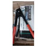 Riveter guns  and rivet set