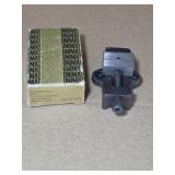 Unimat Machine Vise with box