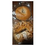 Bag of 12 Starbucks bagels (6 plain and 6