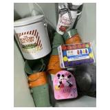 Small decorative pails, box of 24 party bubbles