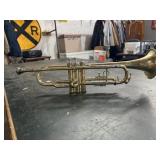 Musica trumpet, needs cleaned and oiled, no case