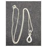 Silver kriss Kross pendant box chain marked 925