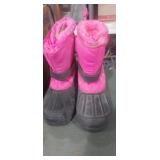 Girls size 5 pink snow boots