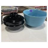 Oxford stoneware mixing bowl and Korean dolsot,