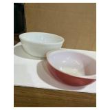 2 pyrex mixing bowls