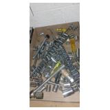 Off brand sockets and socket wrench