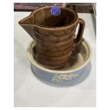 Harker Pottery Company 'Cameoware' casserole dish