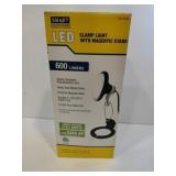 LED clamp light with magnetic stand