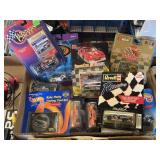 Hot wheels, racing champions, Johnny lightning,