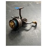 Pflueger International 625 fishing reel