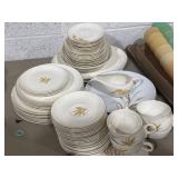 Golden wheat and style house fine China 55+