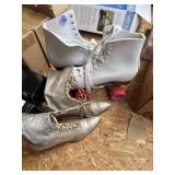 Rollerskates (9) and old pair of high heeled