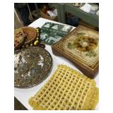 Brass 9ï¿½ brass trivet and other pot holders