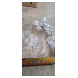 Casefina dots wine glasses set of 8