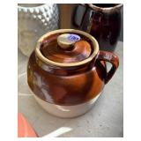 Robinson Ransbottom stoneware bean pot