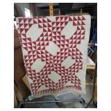 Antique 'Ocean Waves' quilt. Size about 58' x