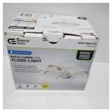 Multi lumen LED floodlight dusk to dawn