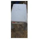 Rubbermaid small step stool