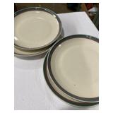 4 pfaltzgraff dinner plates