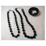 2 black beaded necklaces matching stretchy