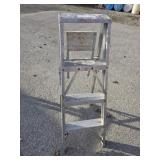 4' aluminum step ladder