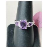 Silver Amethyst ring marked 925 size 7 .100oz