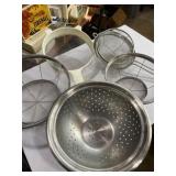 Various colander/strainer lot