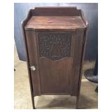 40x19x14' musical cabinet