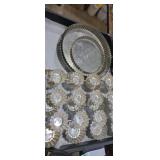 Ruffled cake and cupcake pans