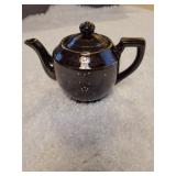 Hand painted glazed Japanese tea pot