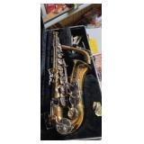Used Selmer Bundy II Alto Saxophone with case