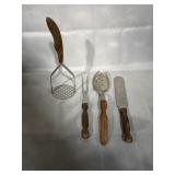 Cutco kitchen utensils