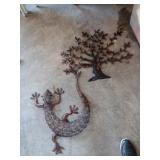 2 metal wall art tree and Geico