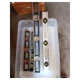 Levels x5 ranging from 28" to 8" in tote