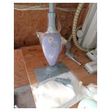 Shark upright cleaner with manuel & attachments