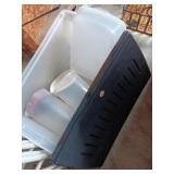 Tote with food containers