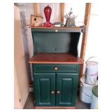 Cabnet Green with additional bird houses and