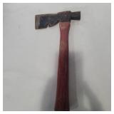 Plumb carpenter's axe