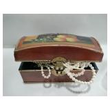 Hand painted trinket box with beaded necklaces 8