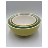 3 Pyrex nesting mixing bowls 10'/8'/7'