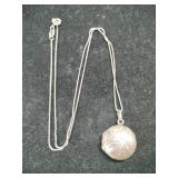 Silver box chain silver lock it pendant marked