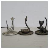 3 silver-plated ring holders