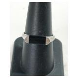 Silver black onyx ring marked 925 size 8.  .110oz