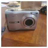 Olympus digital camera FE-310.