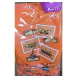 Large 28.05oz bag of reeces assortment