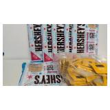 Lots Of Chocolate! 24 Hershey Candy Bars & Bunch