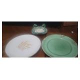 2 antique plates and figurine