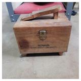 Ronson wood shoe case with shoe shine items
